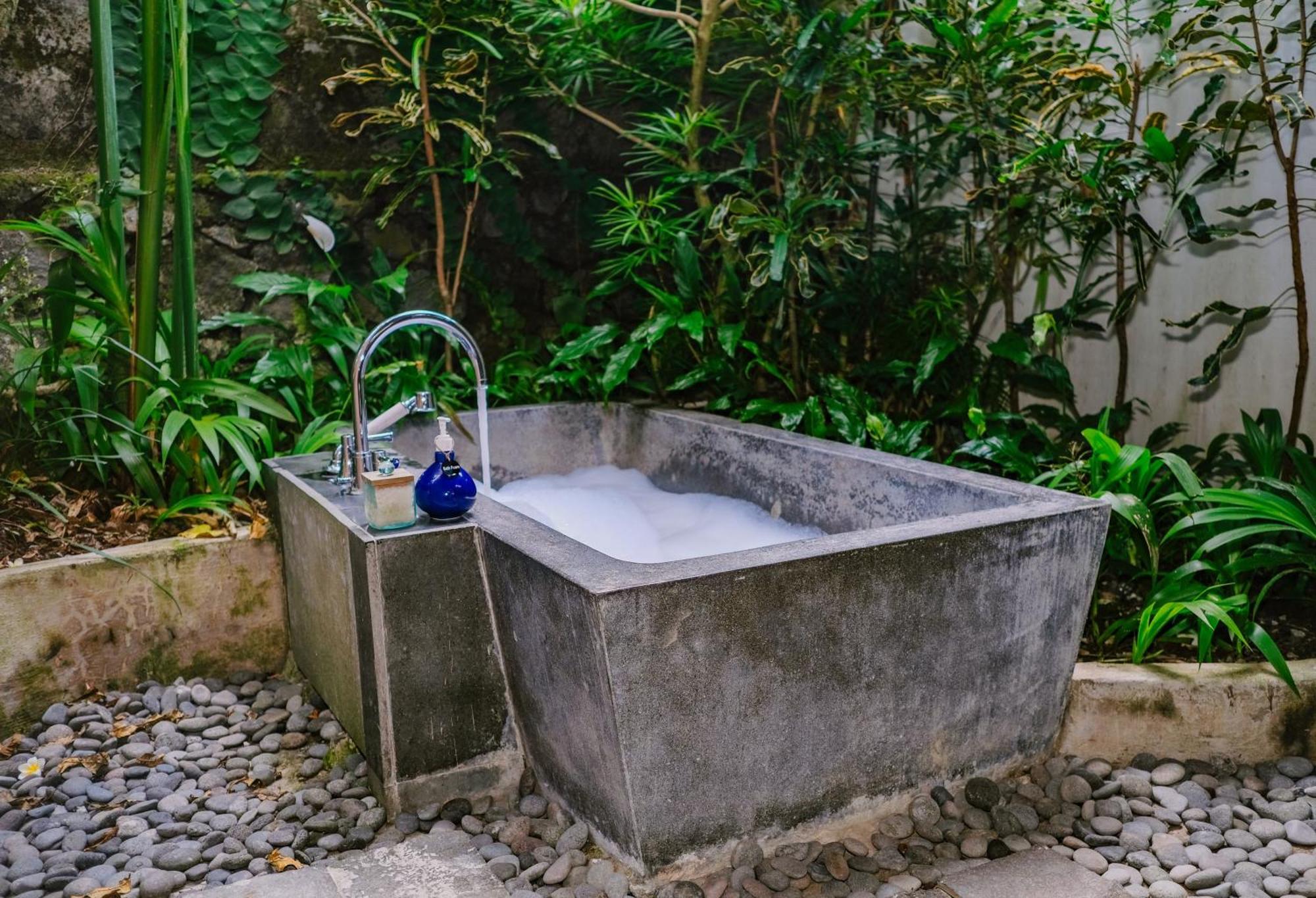 Amora Ubud Boutique Villas Екстериор снимка